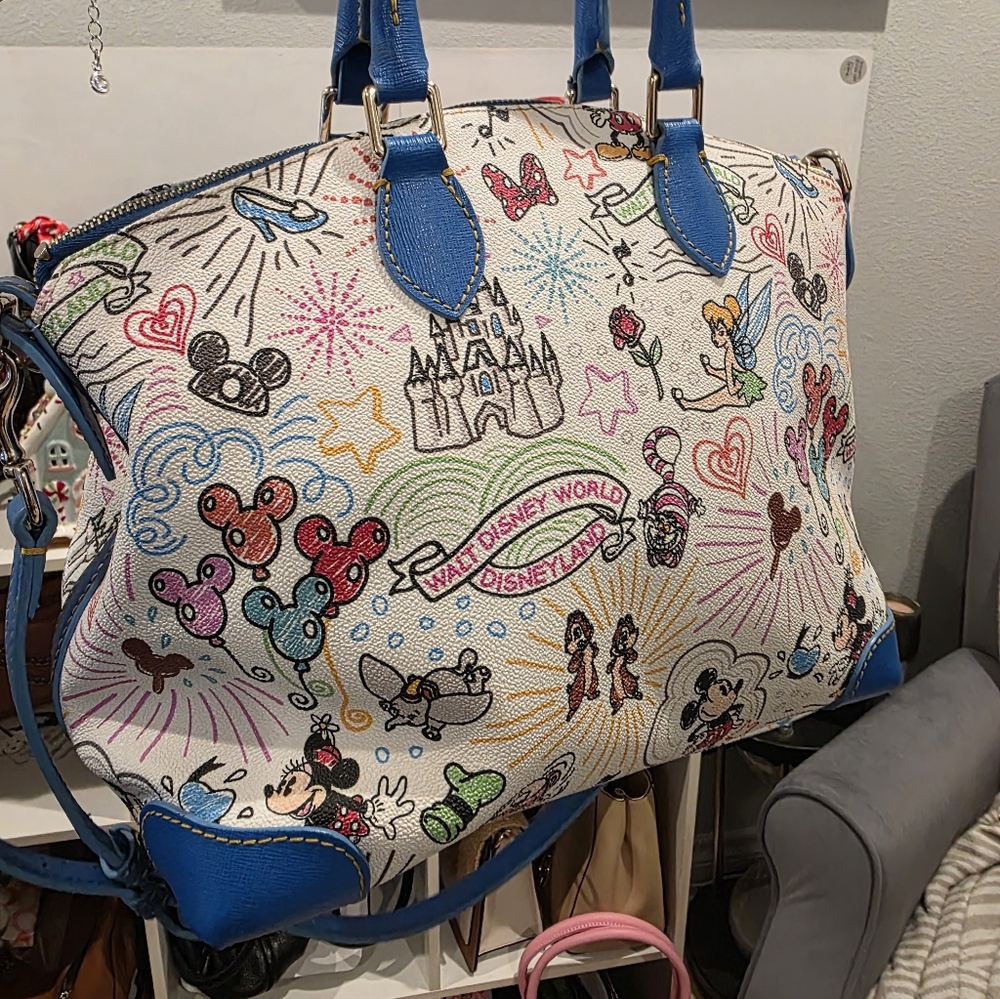 Dooney & Bourke Satchel - Disney Parks Collection - HIGHLY COLLECTIBLE!!! - Picture 11 of 11